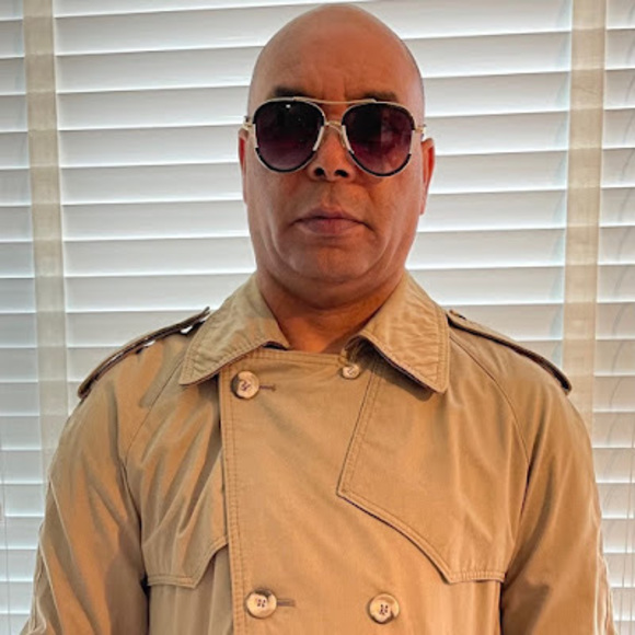 Meet your Posher, Felix - Picture 1 of 1